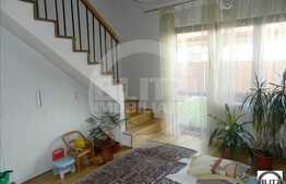 Vanzare triplex in zona usor accesibila! Pret bun!