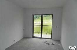 De vanzare duplex, 120 mp utili si teren 250 mp, P+E, Zona Terra.