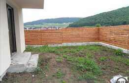 De vanzare duplex, 120 mp utili si teren 250 mp, P+E, Zona Terra.