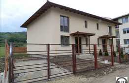 De vanzare duplex, 120 mp utili si teren 250 mp, P+E, Zona Terra.