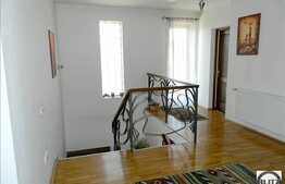 Casa S+P+M. 170 mp utili cu garaj si gradina amenajata