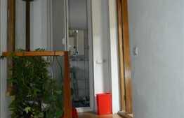 Casa de vanzare 100 mp utili cu 405 mp gradina, zona Suceava