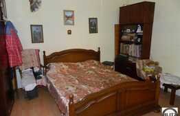 Casa de vanzare 100 mp utili cu 405 mp gradina, zona Suceava