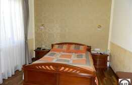 Casa de vanzare, 300 mp utili, 998 mp teren, imobil nou, zona Eugen Ionesco