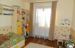 Casa de vanzare, 300 mp utili, 998 mp teren, imobil nou, zona Eugen Ionesco