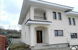 Duplex de vanzare, 125 mp utili si 260 mp teren, semifinisat, zona linistita!