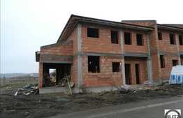 Casa insiruita, 120 mp, 250 mp teren, semifinisata! Finalizare in septembrie!