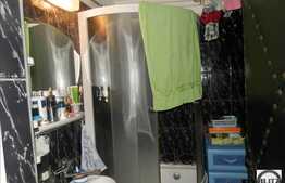 Casa de vanzare in zona centrala, 70 mp totali utili, curte comuna