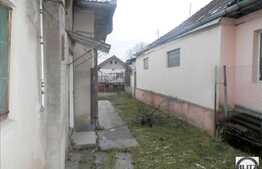 Vanzare casa, 80 mp utili, teren 790 mp, cu front de 14 ml, intr-o zona de case