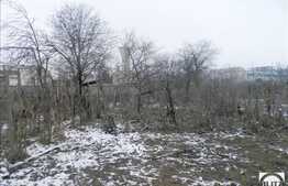 Vanzare casa, 80 mp utili, teren 790 mp, cu front de 14 ml, intr-o zona de case