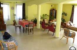 Vila in Andrei Muresanu cu 380 mp utili!