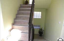 Vila in Andrei Muresanu cu 380 mp utili!