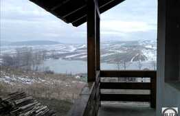 Casa in mijlocul naturii, cu priveliste la lac! D+p+E+M, 300 mp utili