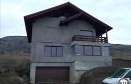 Casa in mijlocul naturii, cu priveliste la lac! D+p+E+M, 300 mp utili