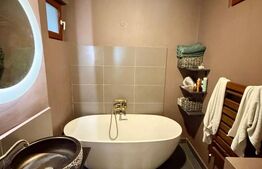 Apartament 2 camere, 71 mp, tavan inalt 3,30 m, garaj, Centru