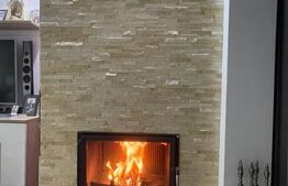 Casa cu 4 camere cartier Izvor Tarlungeni 2 locuri parcare 