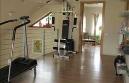 Vanzare casa individuala cu 182 mp si 600 mp teren in zona Florilor.