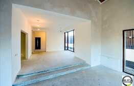 Casa de vanzare finalizata recent, semifinisata, 362 mp utili, cu teren 500 mp