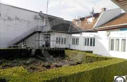 Casa de vanzare, 180 mp utili si 414 mp de teren, 4 locuri parcare