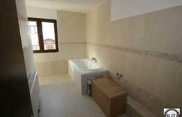 3 CASE VANDUTE ! A MAI RAMAS O SINGURA CASA ! Oferta Unica.