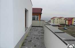 Triplex 138 mp utili, arhitectura moderna. Semifinisat. Gradina amenajata!