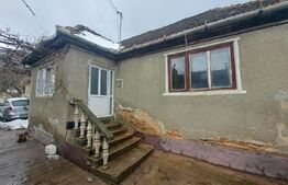 Casă de renovat cu teren generos 1.400 mp – Codlea