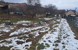 Casă de renovat cu teren generos 1.400 mp – Codlea