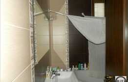 Vanzare casa 120 mp, cu teren 178 mp, front 9 ml, imobil nou, zona de case