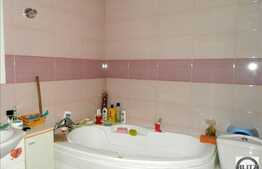 Vanzare casa 120 mp, cu teren 178 mp, front 9 ml, imobil nou, zona de case