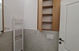 Apartament 2 camere decomandat, 51 mp utili, parcare, zona Terra