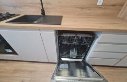 Apartament 2 camere decomandat, 51 mp utili, parcare, zona Terra