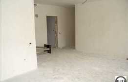 2 camere de vanzare! LA CHEIE!