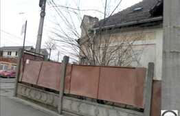 Casa demolabila  la 3 minute de Real. Ideal sediu firma!