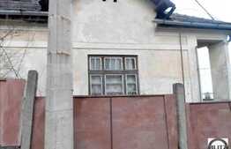 Casa demolabila  la 3 minute de Real. Ideal sediu firma!