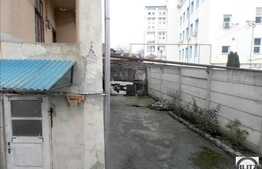 Casa demolabila  la 3 minute de Real. Ideal sediu firma!