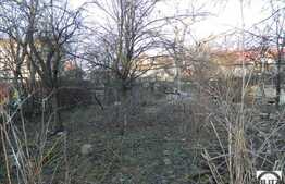 Vanzare casa demolabila, teren 900 mp, cu front 15 ml, zona P-ta Engels