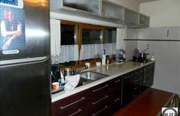 Casa de vanzare, 280 mp utili, cu teren 750 mp, font 17.5, constructie noua