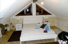 Casa de vanzare, 280 mp utili, cu teren 750 mp, font 17.5, constructie noua