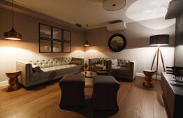 Casa individuala premium cu piscina exterioara 