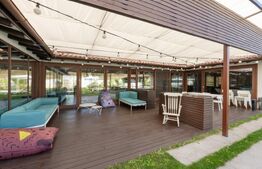 Casa individuala premium cu piscina exterioara 