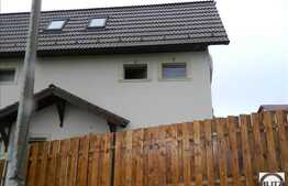 Casa de vanzare, 130 mp utili cu teren 150 mp, in zona de case