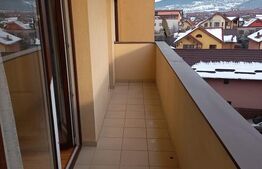 Apartament semidecomandat cu 2 camere, parcare inclusa, zona Florilor