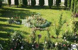 Un imobil cu 405 mp utili si 1500 mp teren, garaj dublu