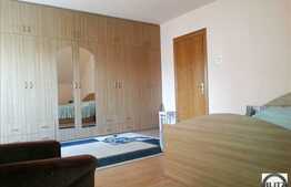 Un imobil cu 405 mp utili si 1500 mp teren, garaj dublu