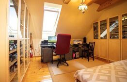 Proprietate deosebită cu panouri fotovoltaice si panouri solare –Sânpetru,BV.