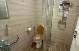 Apartament semidecomandat cu 3 camere, cu gradina proprie si parcare, zona Terra