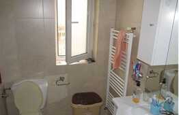 Casa individuala de vanzare cu 230 mp utili, 680 mp teren, zona linisita