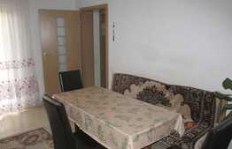 Casa individuala de vanzare cu 230 mp utili, 680 mp teren, zona linisita