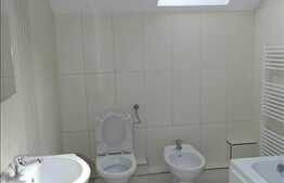 Casa individuala de vanzare, 185 mp utili, cu teren 400 mp, front de 16 ml