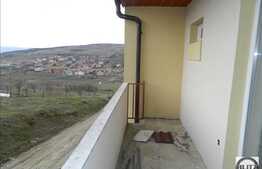 Casa de vanzare 162 mp utili, semifinisata cu 285 mp teren, zona de case